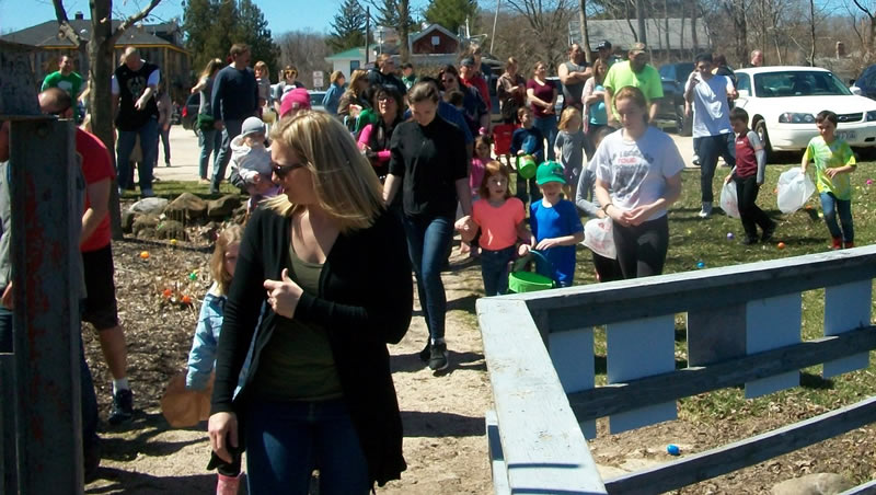 https://www.dundeemill.org/pictures/easter/3 100_1309.jpg